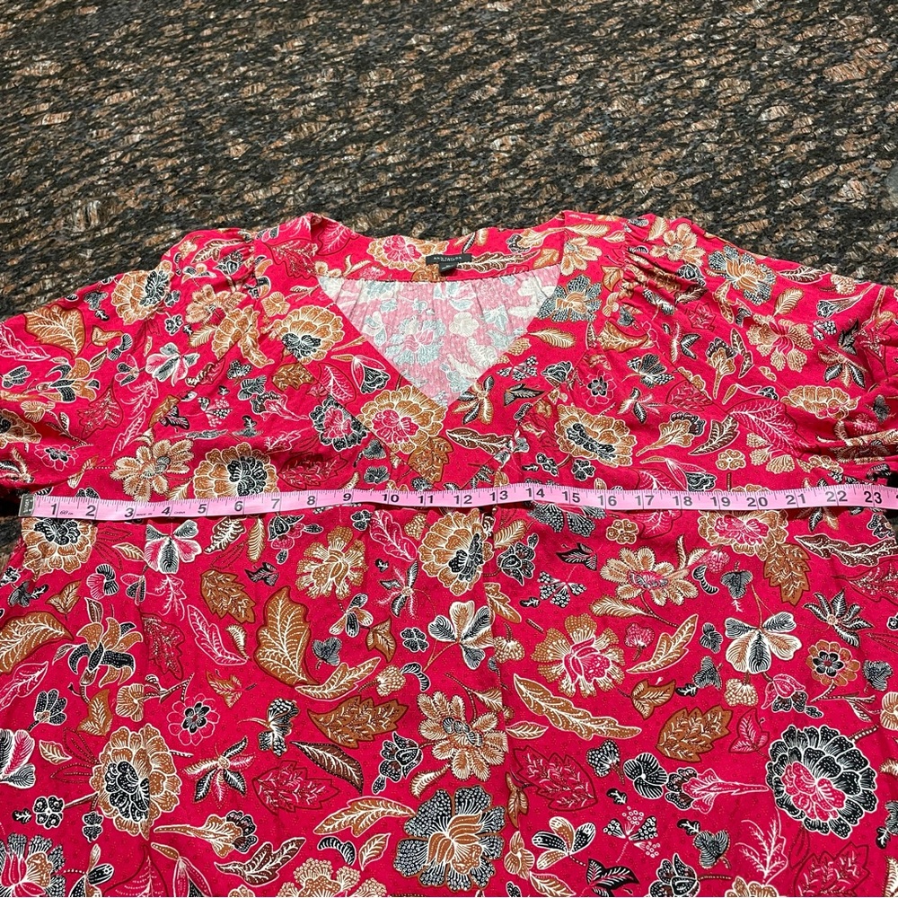 Ann Taylor Factory Women’s XL Pink Floral Relaxed V Neck Blouse - Picture 7 of 10